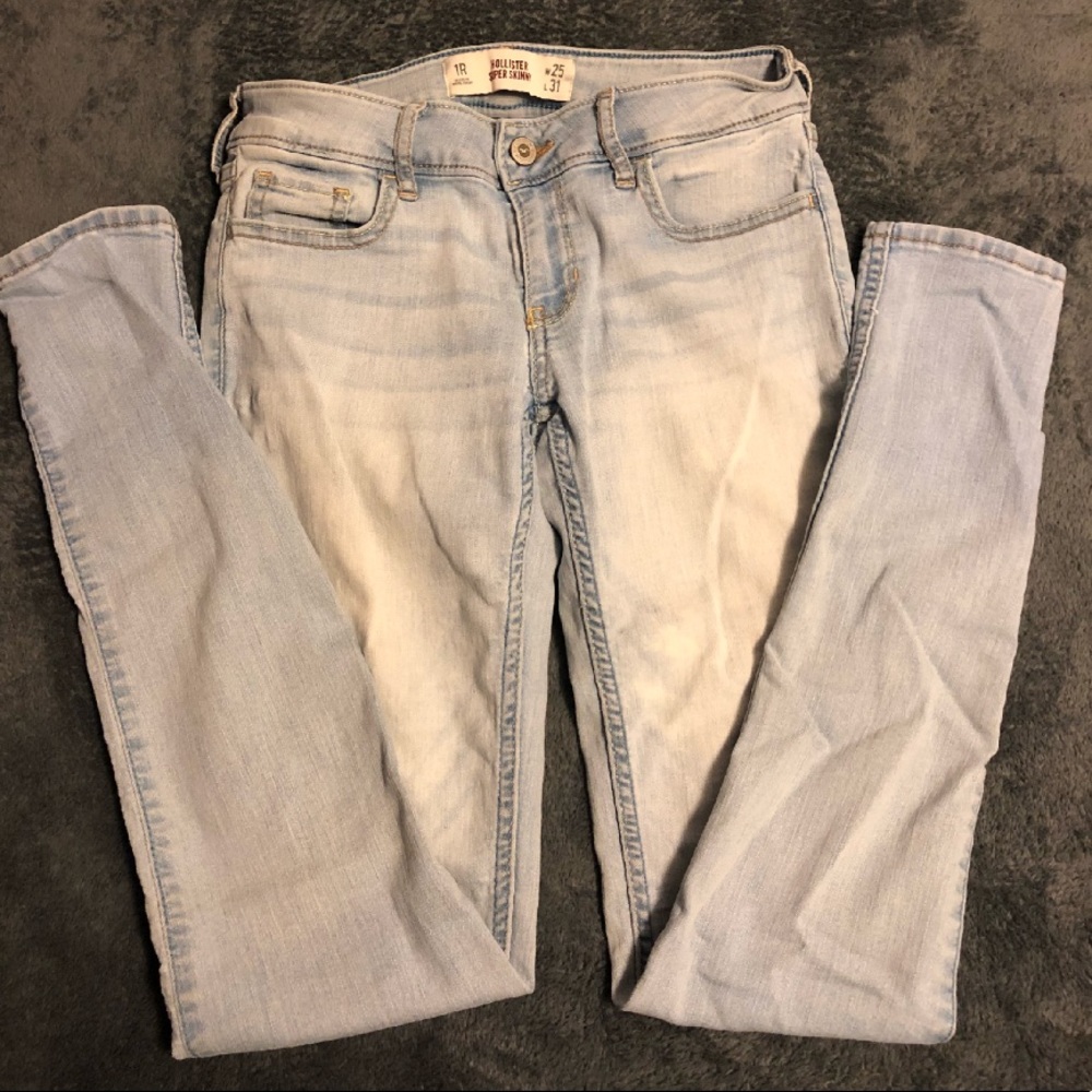 Hollister Super Skinny Jeans